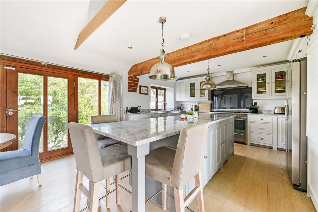 Additional image 7 of 3 bed flat for saleOld Park Lane, Chichester PO18