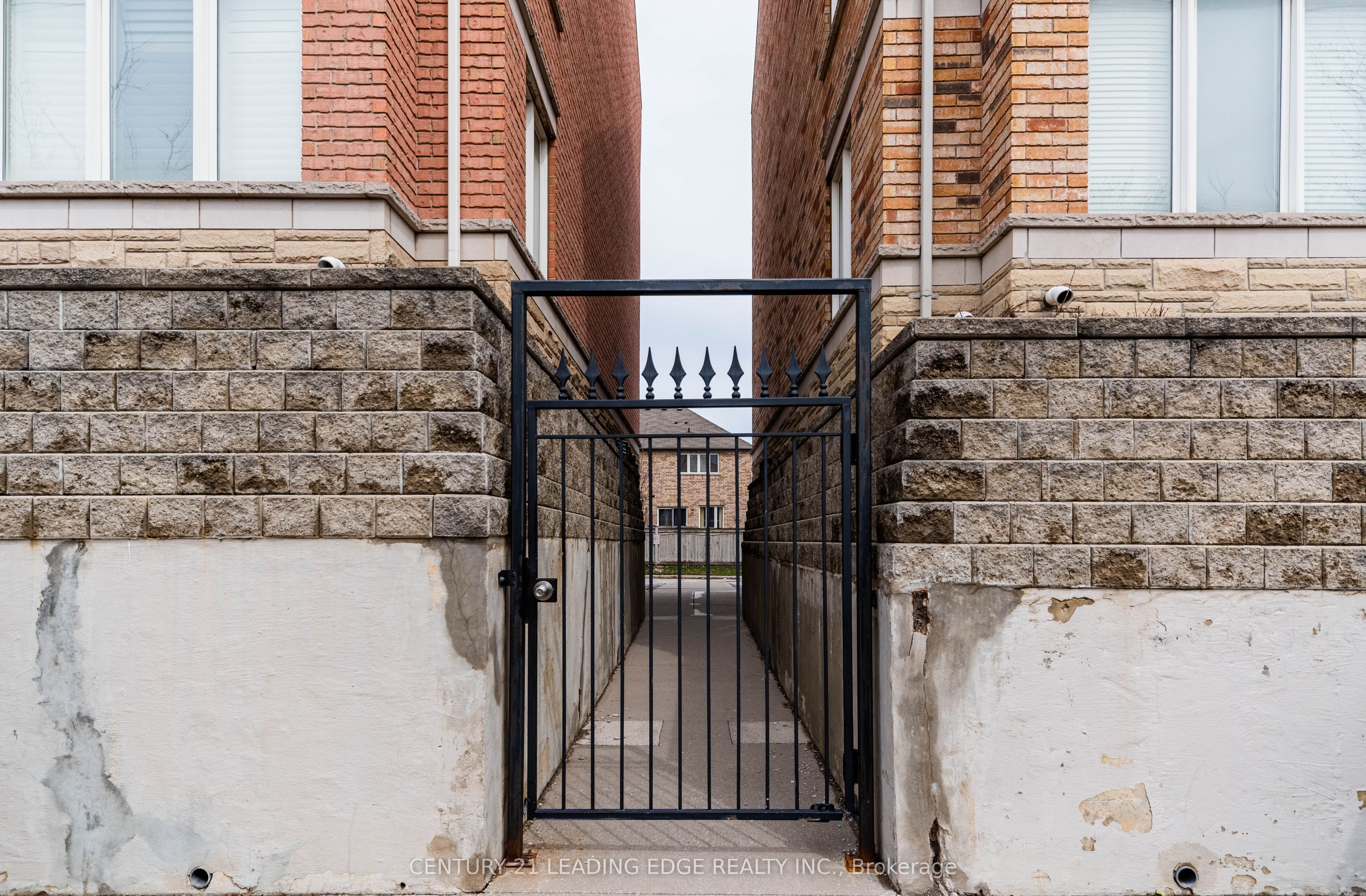 Additional image 2 of 53-653A Warden Avenue, Toronto, ON, M1L 0E8