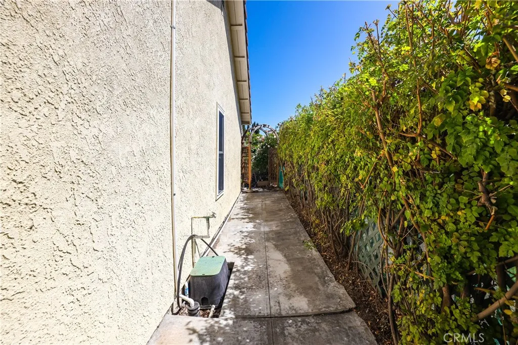 Additional image 100 of 270 S Raspberry Ln, Anaheim Hills, CA 92808