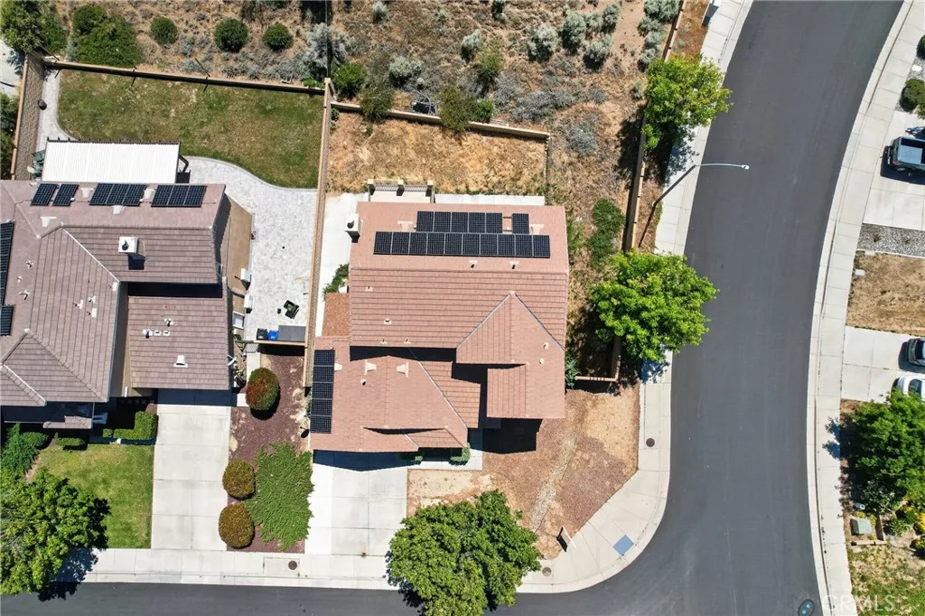 2400 Allysum Pl, Palmdale, CA 93551 photo 3