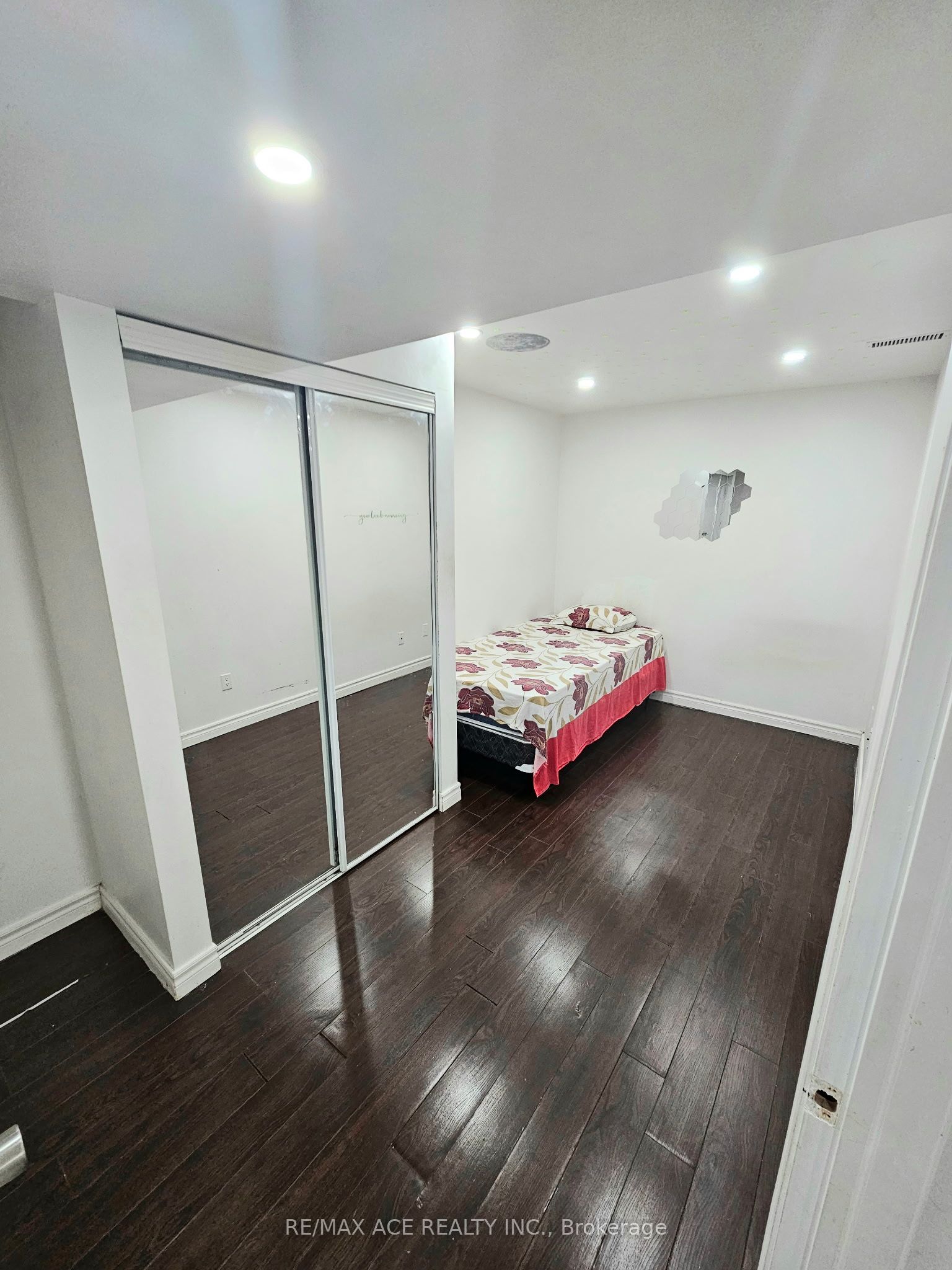 Additional image 4 of Bsmt-340A Aylesworth Avenue, Toronto, ON, M1N 2K2