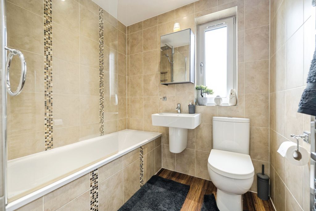 Additional image 16 of 3 bed flat for saleEaster Drylaw Drive, Edinburgh EH4