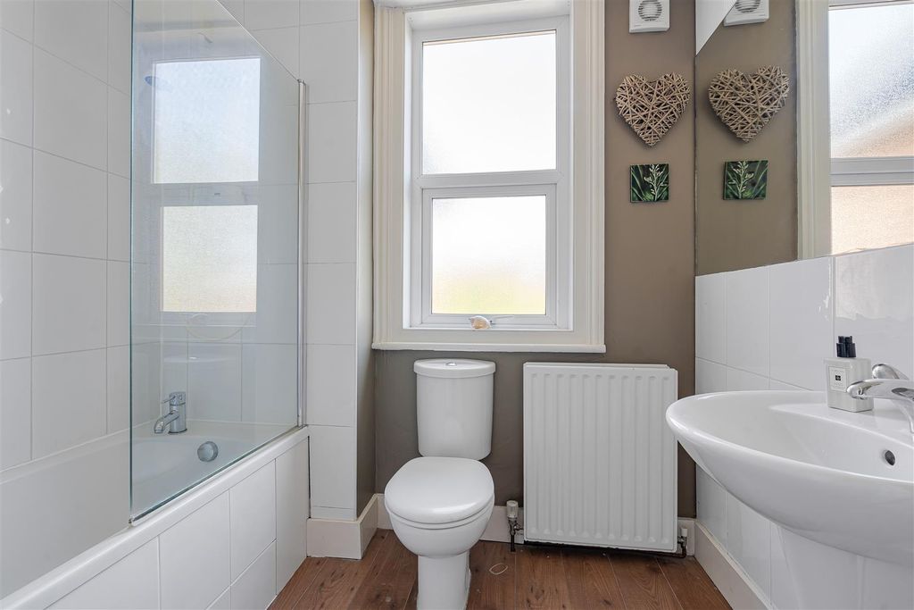 Additional image 30 of 4 bed detached house for saleCollege Rise, Maidenhead SL6