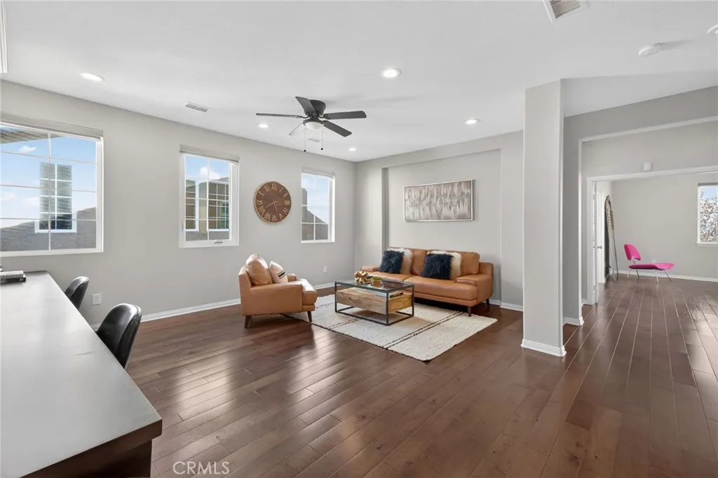 Additional image 93 of 20800 Campania Ln, Porter Ranch, CA 91326