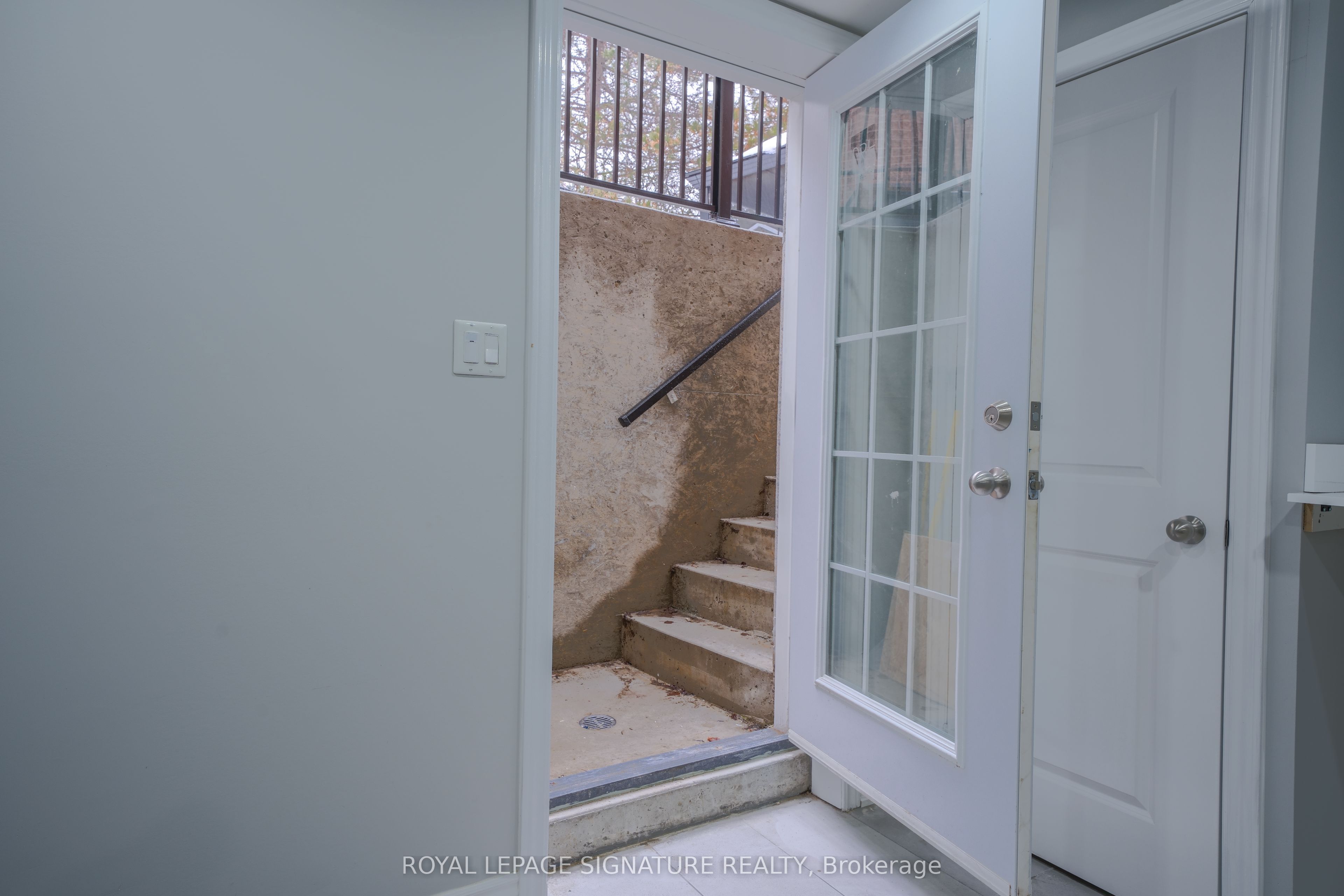 Additional image 6 of (Lower)-2111 Lynn Heights Drive, Pickering, ON, L1X 2S1