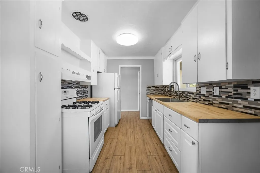 Additional image 10 of 74401 Pinon Dr, 29 Palms, CA 92277