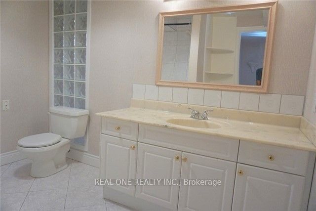 Additional image 5 of Bsmt-2508 Old Carriage Road, Mississauga, ON, L5C 1Y7