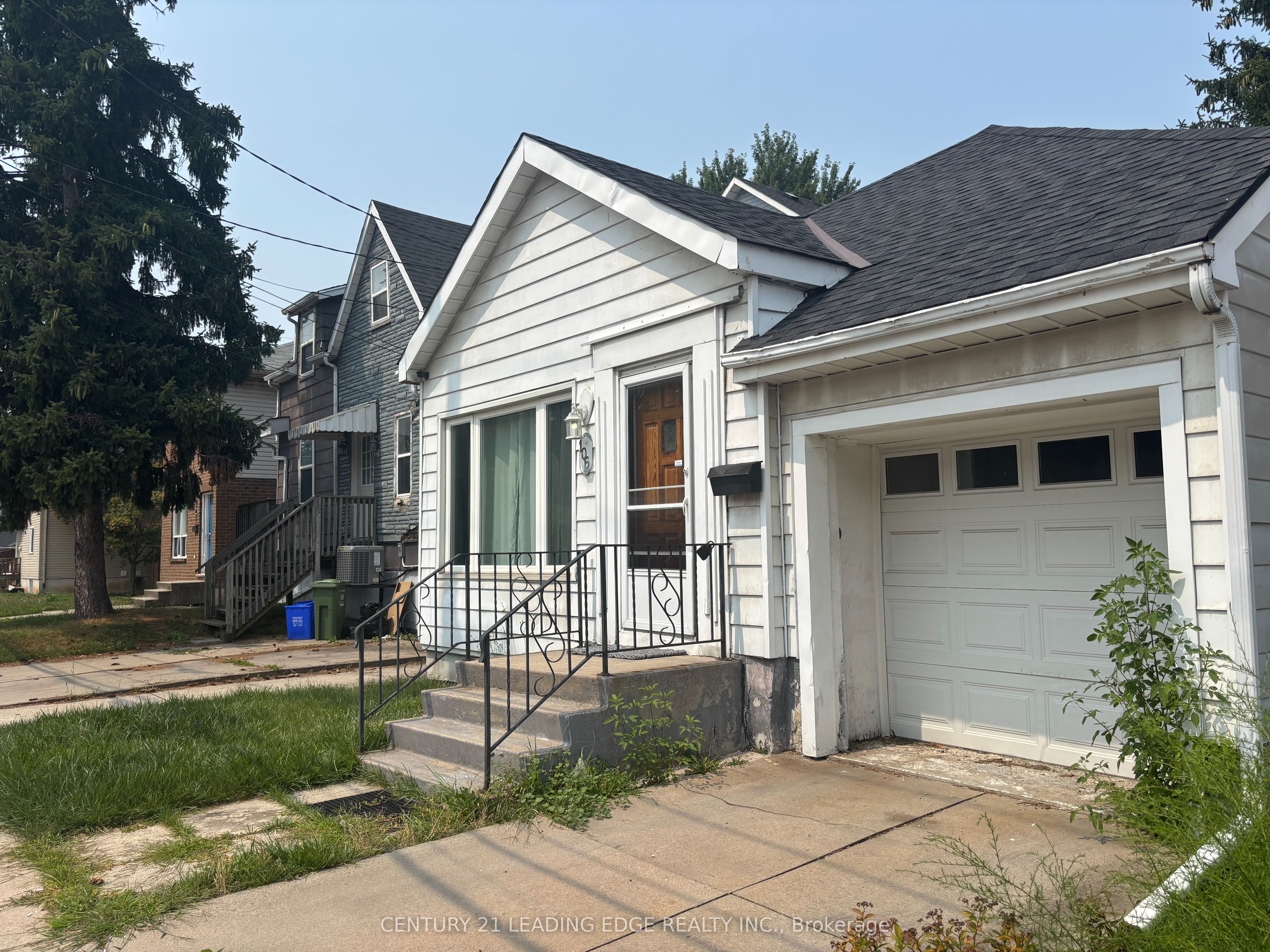 Additional image 2 of 106 Whitney Avenue, Hamilton, ON, L8S 2G5