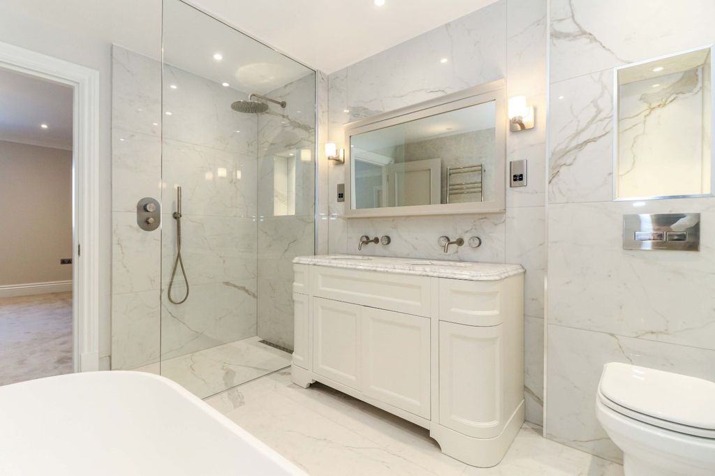 Additional image 13 of 3 bed flat for saleGregories Road, Beaconsfield, Buckinghamshire HP9