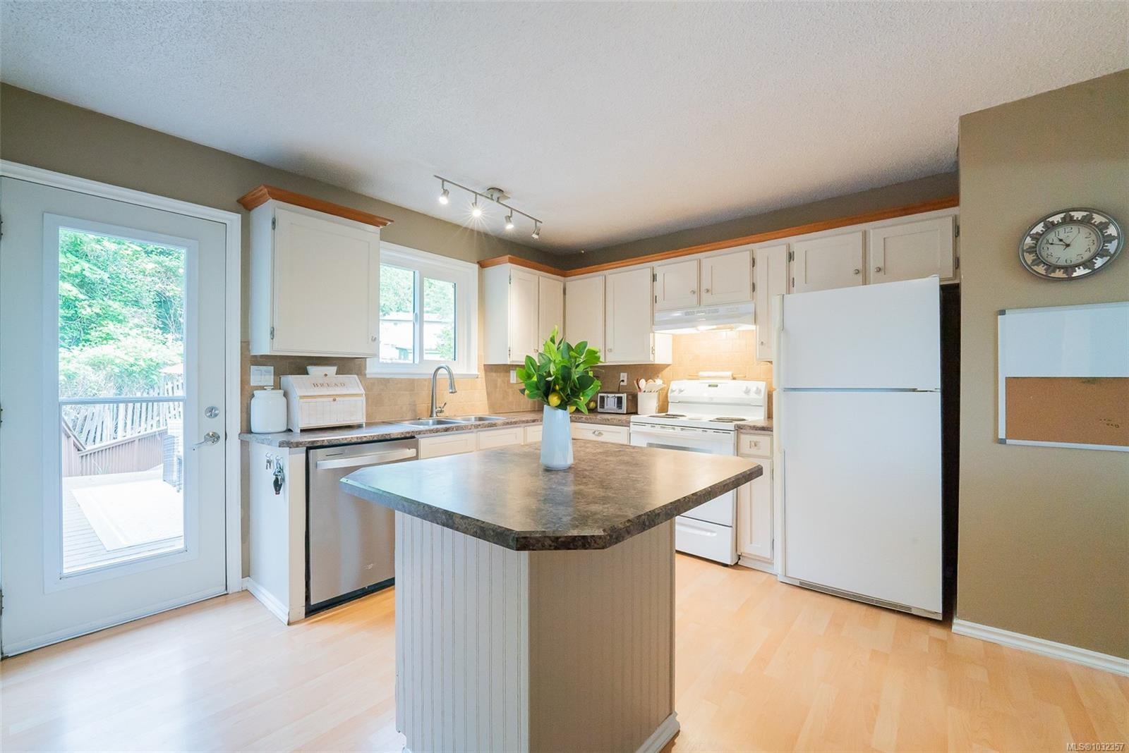 Additional image 6 of 3367 Rock City Road, Nanaimo, BC, V9T 1T5