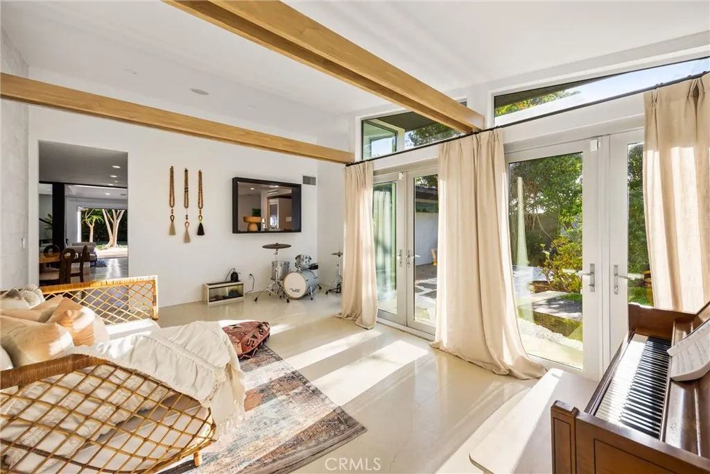 Additional image 14 of 341 Vista Baya, Costa Mesa, CA 92627