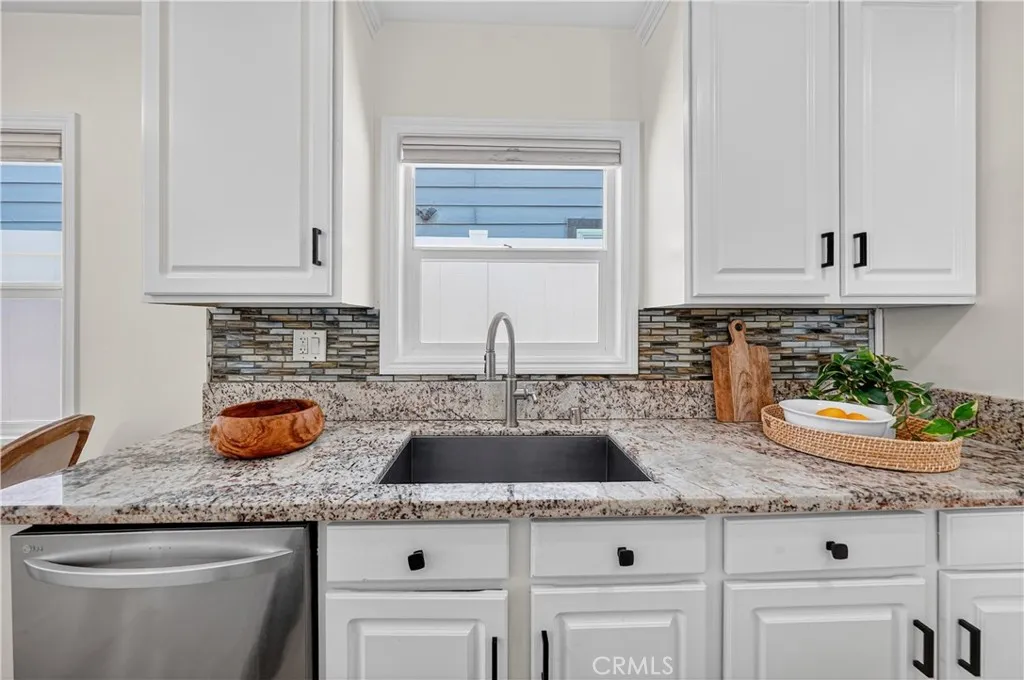 Additional image 16 of 129 14th St, Seal Beach, CA 90740