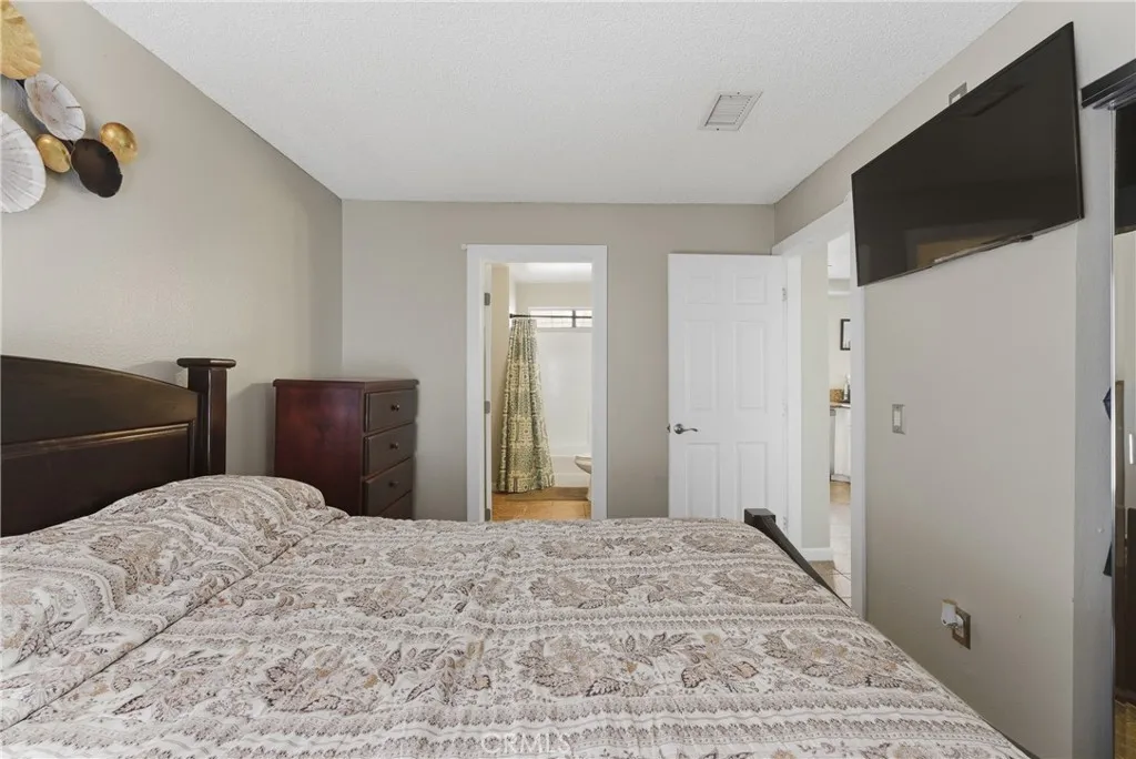 Additional image 96 of 700 W Almond Street, Compton, CA 90220
