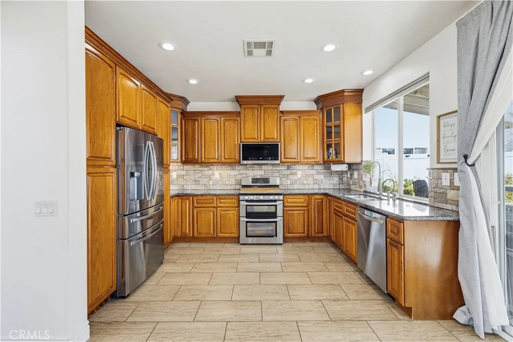 Additional image 89 of 26726 Neff Court, Canyon Country, CA 91351