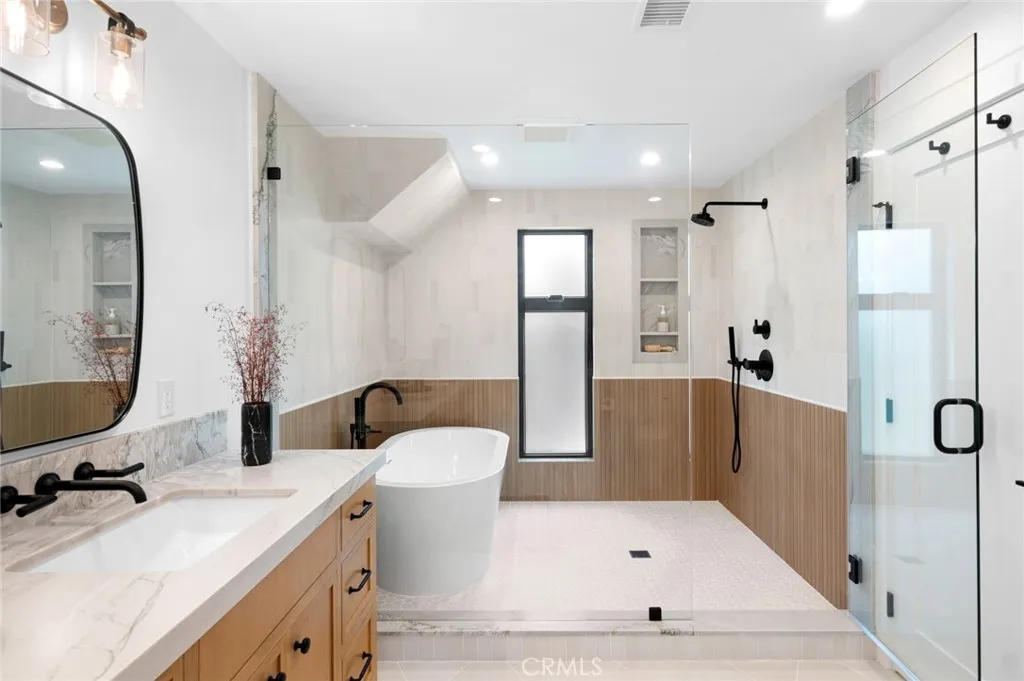 Additional image 24 of 2501 Via Marina, Newport Beach, CA 92660