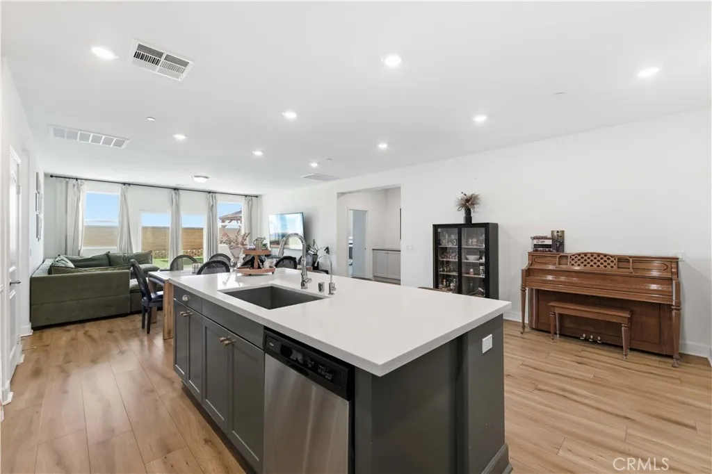 Additional image 12 of 3908 Birchwood Ave, Rosamond, CA 93560