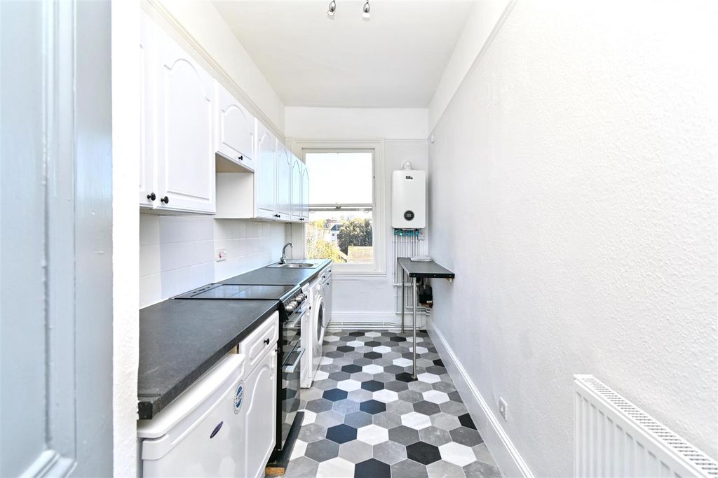 Additional image 6 of 2 bed flat for saleSpencer Road, Eastbourne BN21