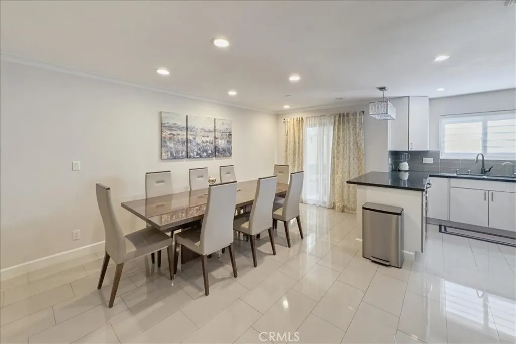 1156 San Rafael Ave Unit 2, Glendale, CA 91202 photo 4