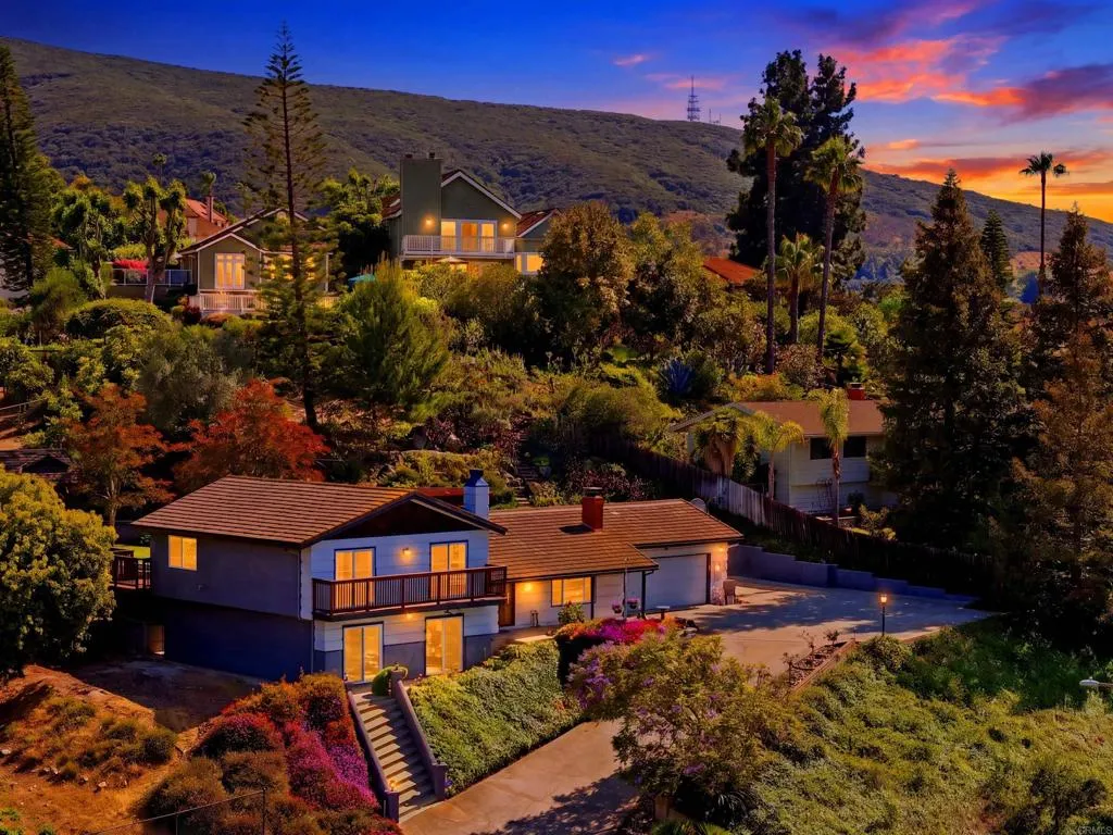 Additional image 78 of 1045 Cima Dr, San Marcos, CA 92078