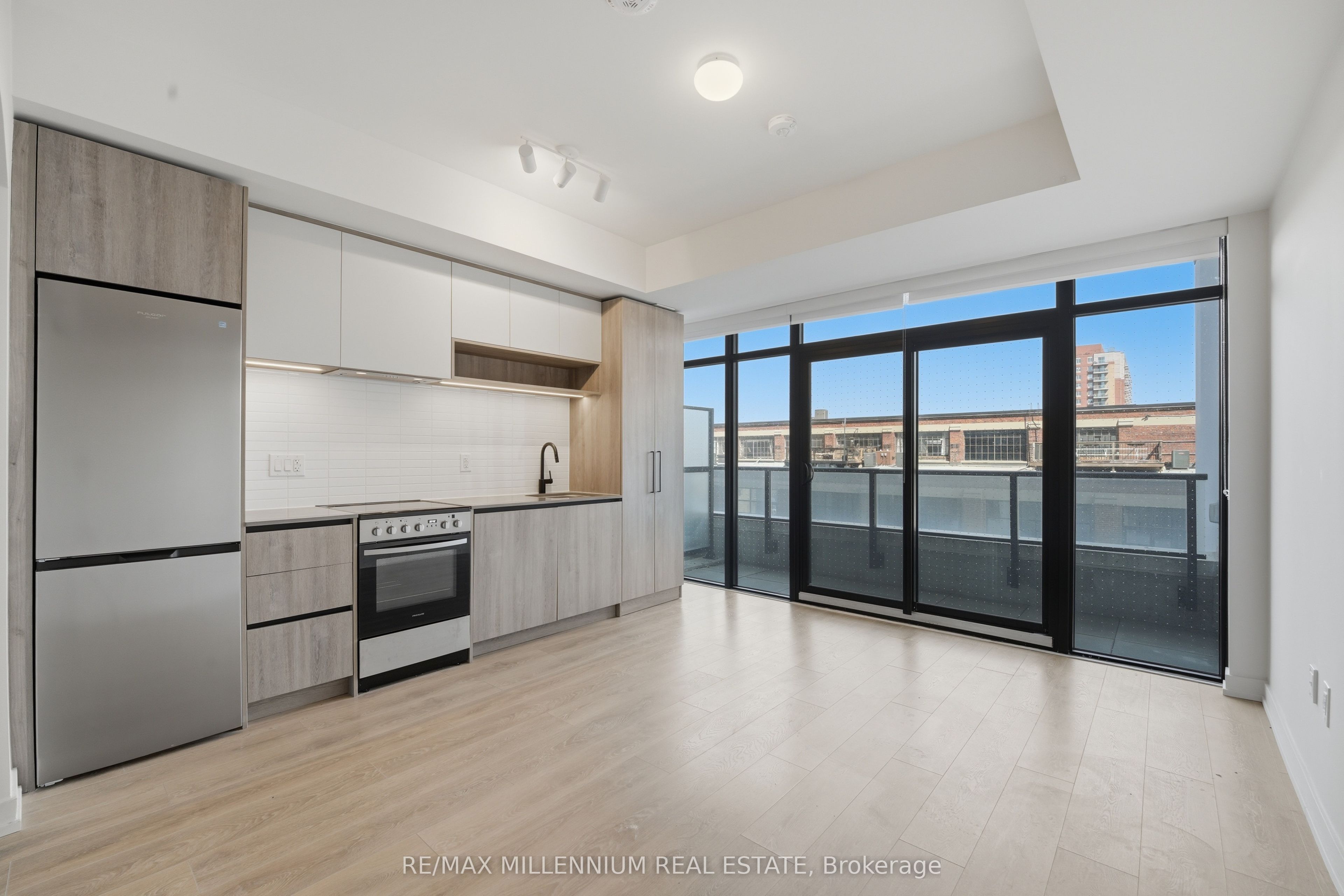 Additional image 4 of 314-181 Sterling Road, Toronto, ON, M6R 2B2