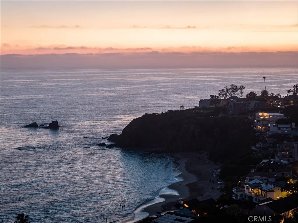156 Chiquita St, Laguna Beach, CA 92651