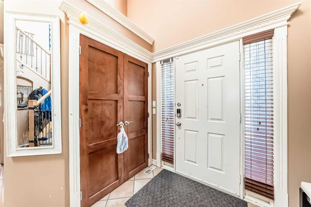 Additional image 3 of 602 Wentworth Place SW, Calgary, AB, T3H 4N8