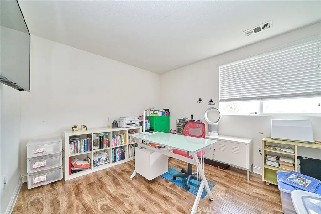 Additional image 71 of 21125 Ingomar Court, Canoga Park, CA 91304