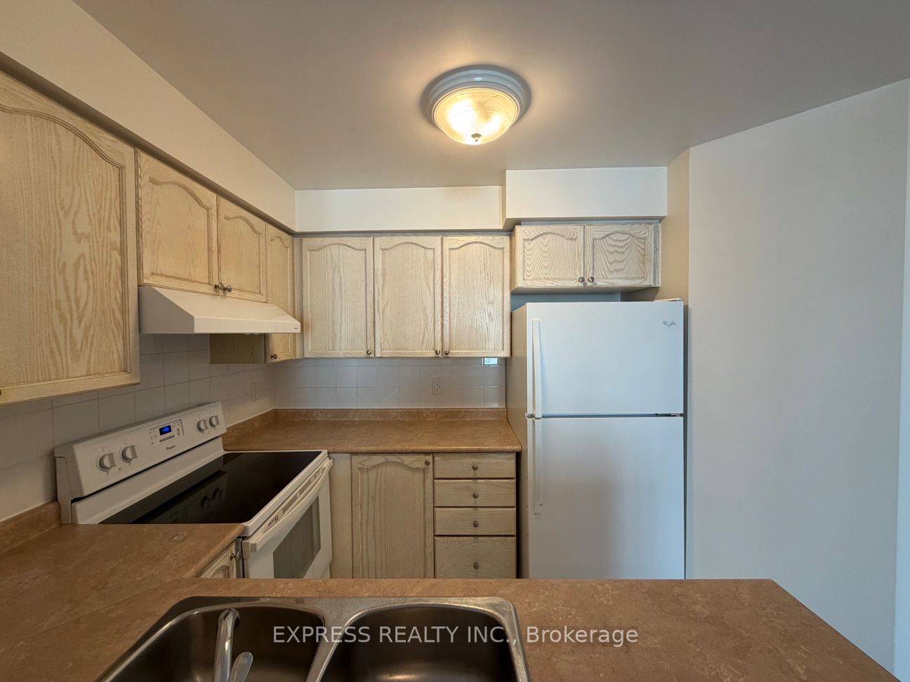 Additional image 3 of 906-29 Pemberton Avenue, Toronto, ON, M2M 4L5