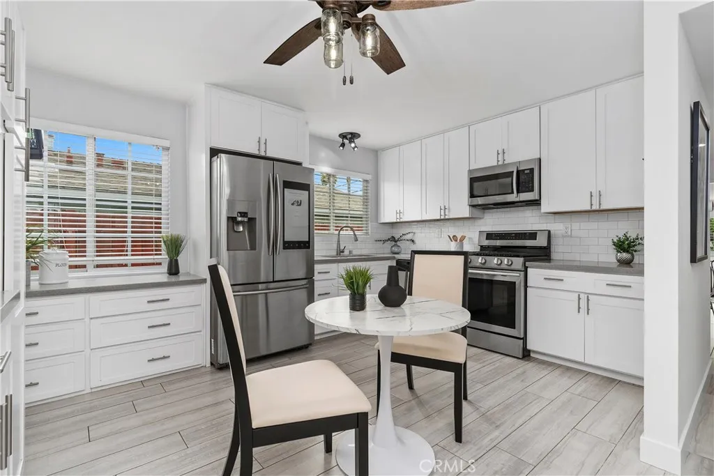 1131 E St. James Ave, Orange, CA 92865 photo 3