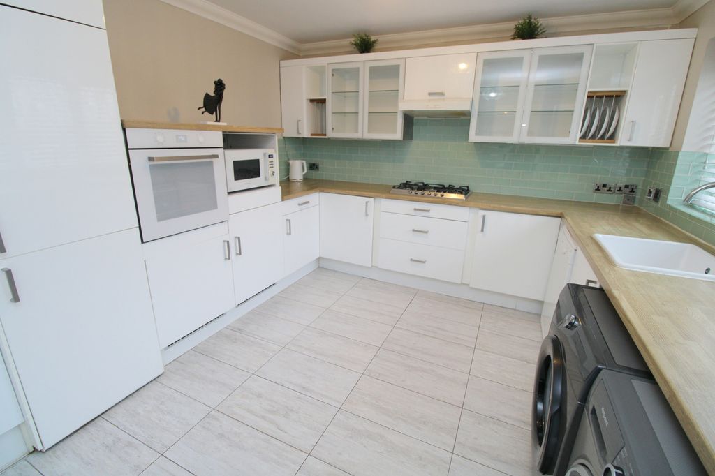 Additional image 6 of 6 bed detached house for saleGwellyn Avenue, Kinmel Bay LL18