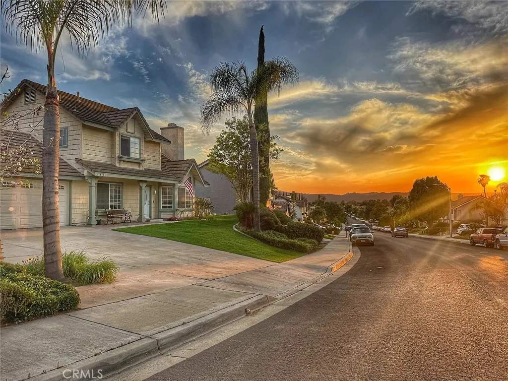 41899 Humber Dr, Temecula, CA 92591