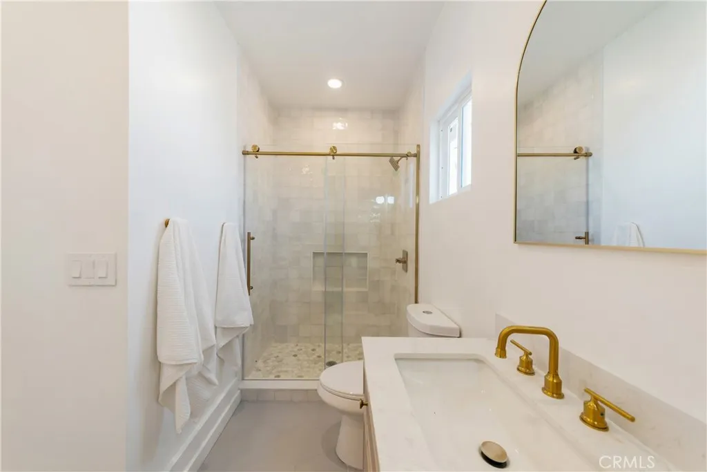 Additional image 36 of 3890 S Harvard Boulevard, Los Angeles, CA 90062