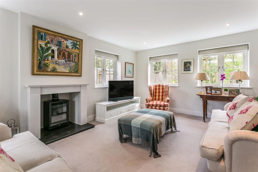 Additional image 7 of 3 bed detached house for saleCherry Garden Lane, Maidenhead SL6