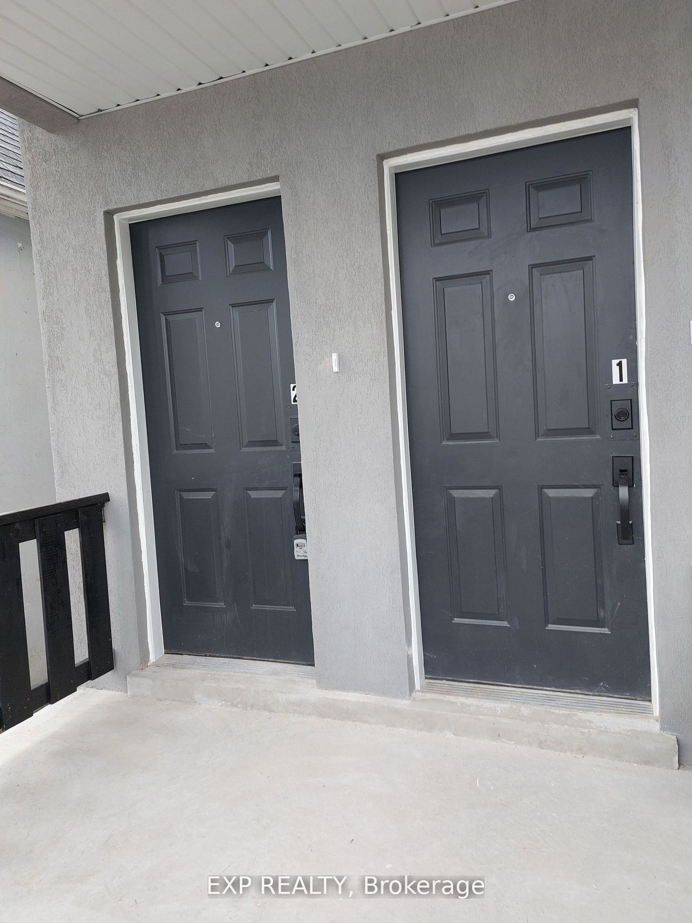 Additional image 2 of Upper-6 Lapp Street, Toronto, ON, M6N 3W6