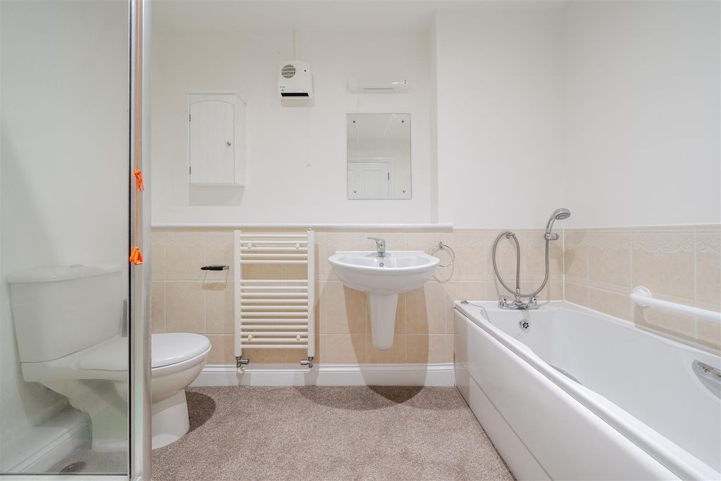 Additional image 8 of 1 bed flat for saleSomerleigh Road, Dorchester DT1