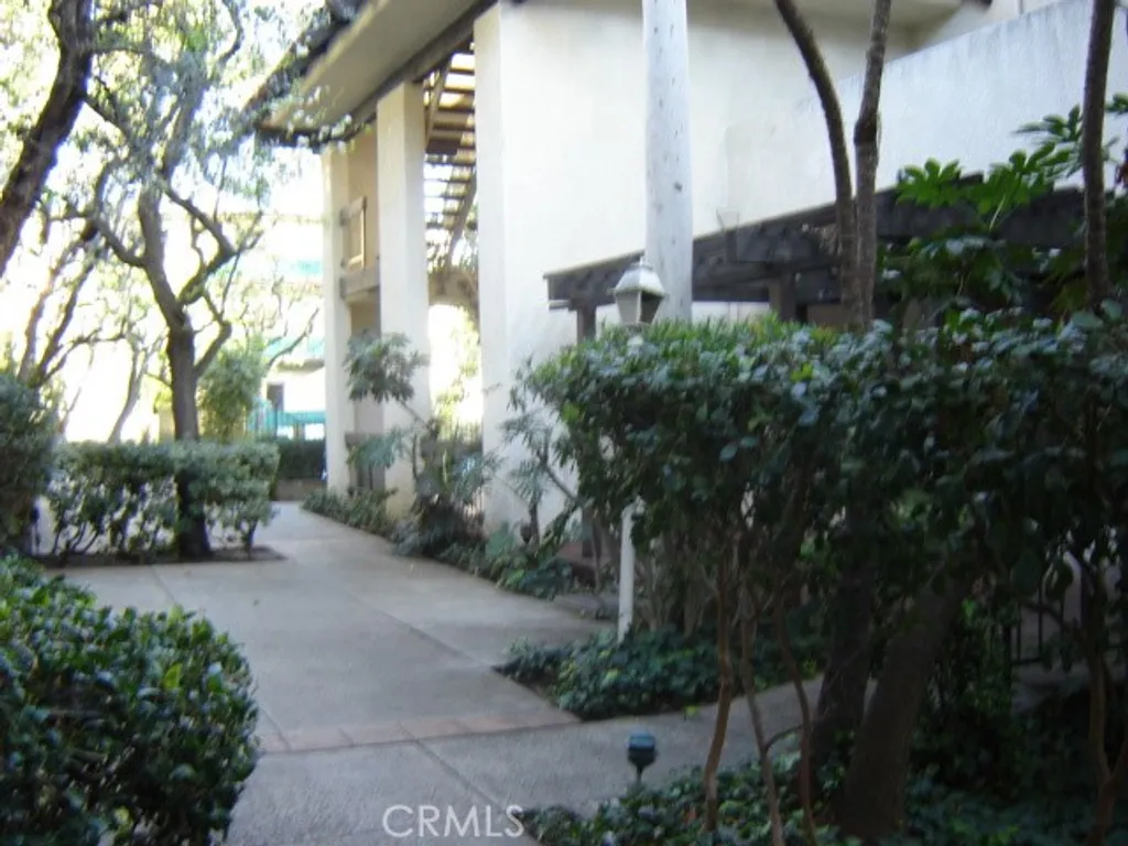 Additional image 2 of 5460 White Oak Avenue Unit A229, Encino, CA 91316