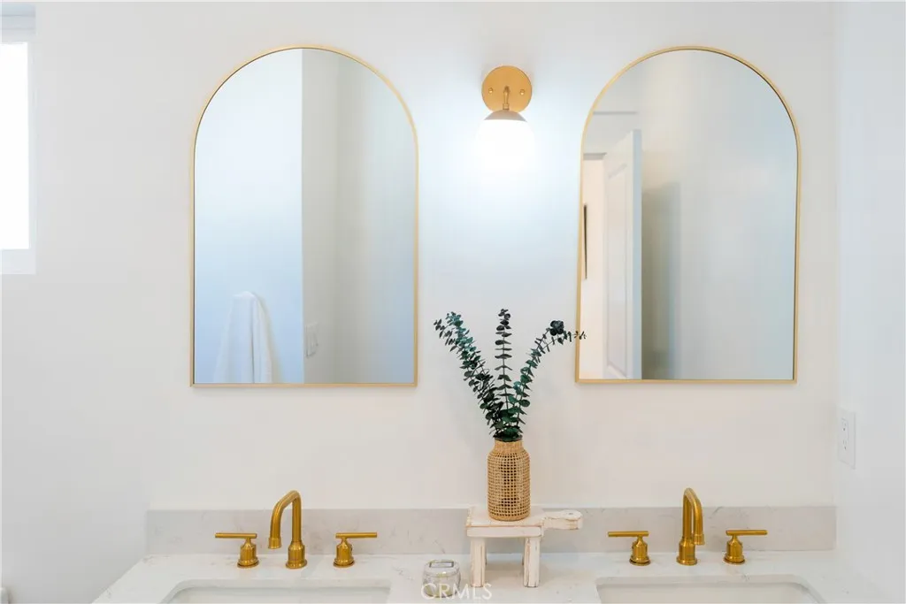 Additional image 104 of 3890 S Harvard Boulevard, Los Angeles, CA 90062