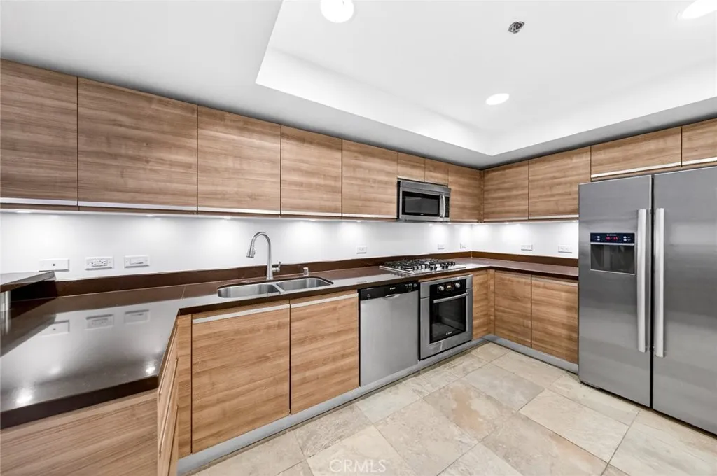 Additional image 9 of 3785 Wilshire Boulevard Unit 1006, Los Angeles, CA 90010