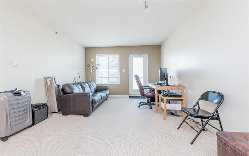Additional image 3 of 412-9810 96 Street, Grande Prairie, AB, T8V 7T9