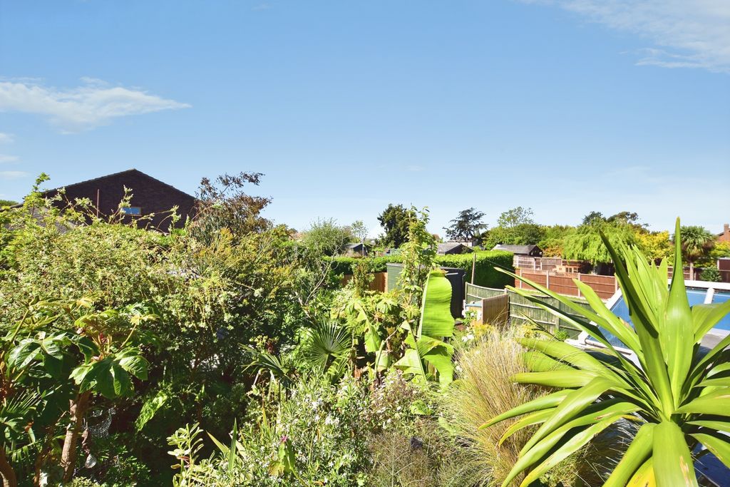 Additional image 20 of 3 bed semi-detached house for saleWards Hill Road, Minster-On-Sea, Sheerness ME12