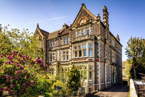 Downleaze, Stoke Bishop, Bristol BS9