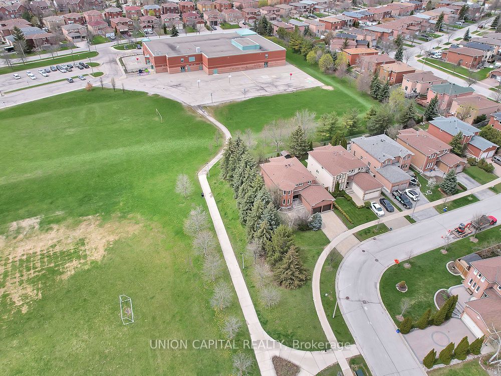 Additional image 5 of 11 Coldstream Crescent, Richmond Hill, ON, L4S 1E6