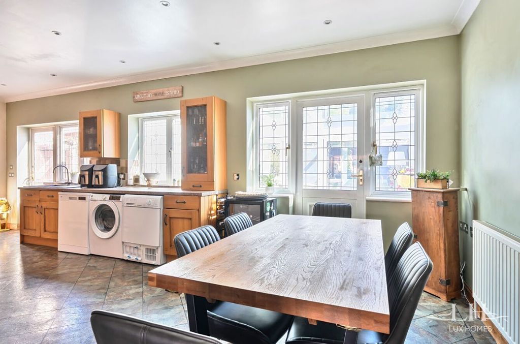 Additional image 5 of 4 bed end terrace house for saleMilton Avenue, Hornchurch RM12