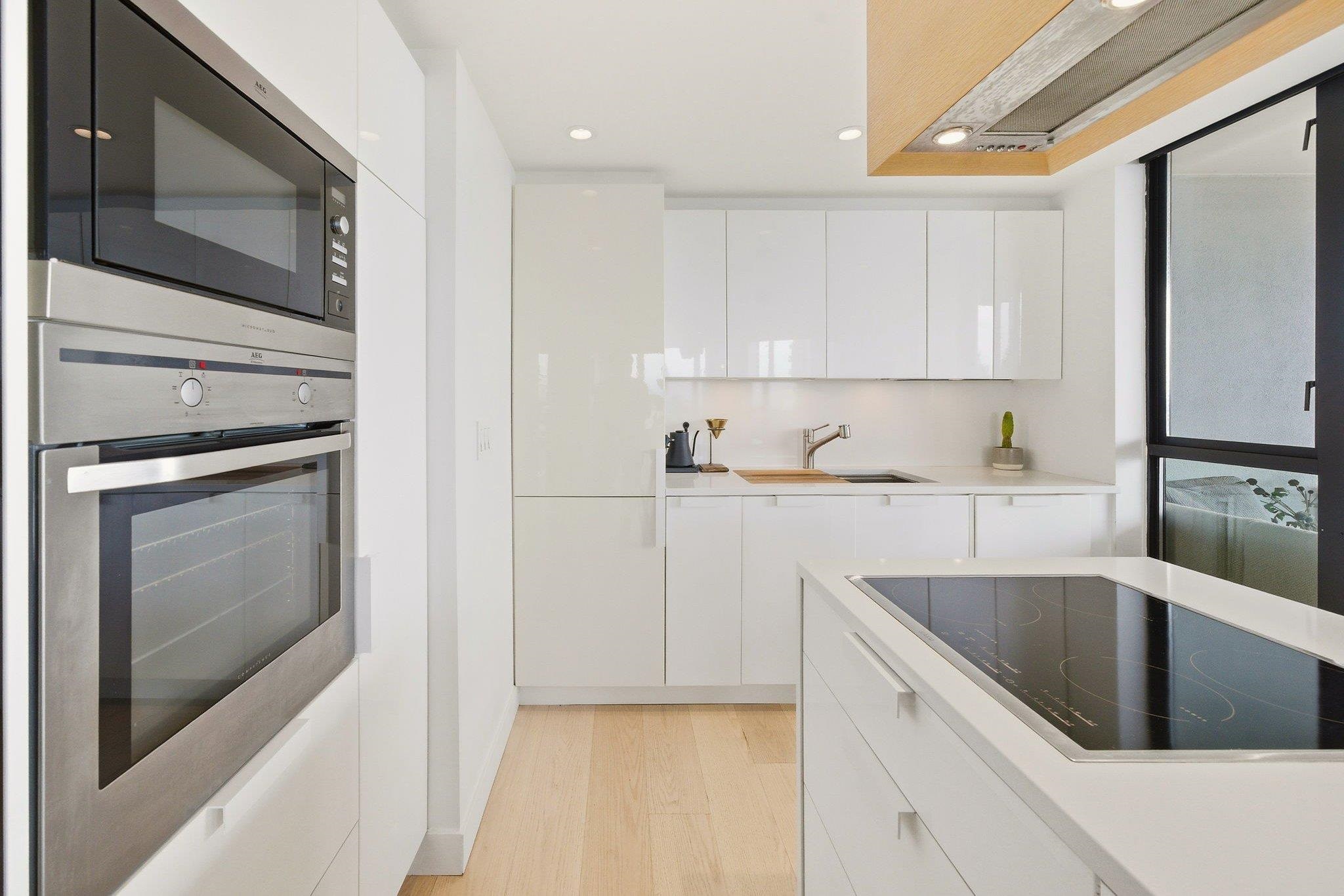 Additional image 5 of 1702-120 2nd Street W, North Vancouver, BC, V7M 1C3