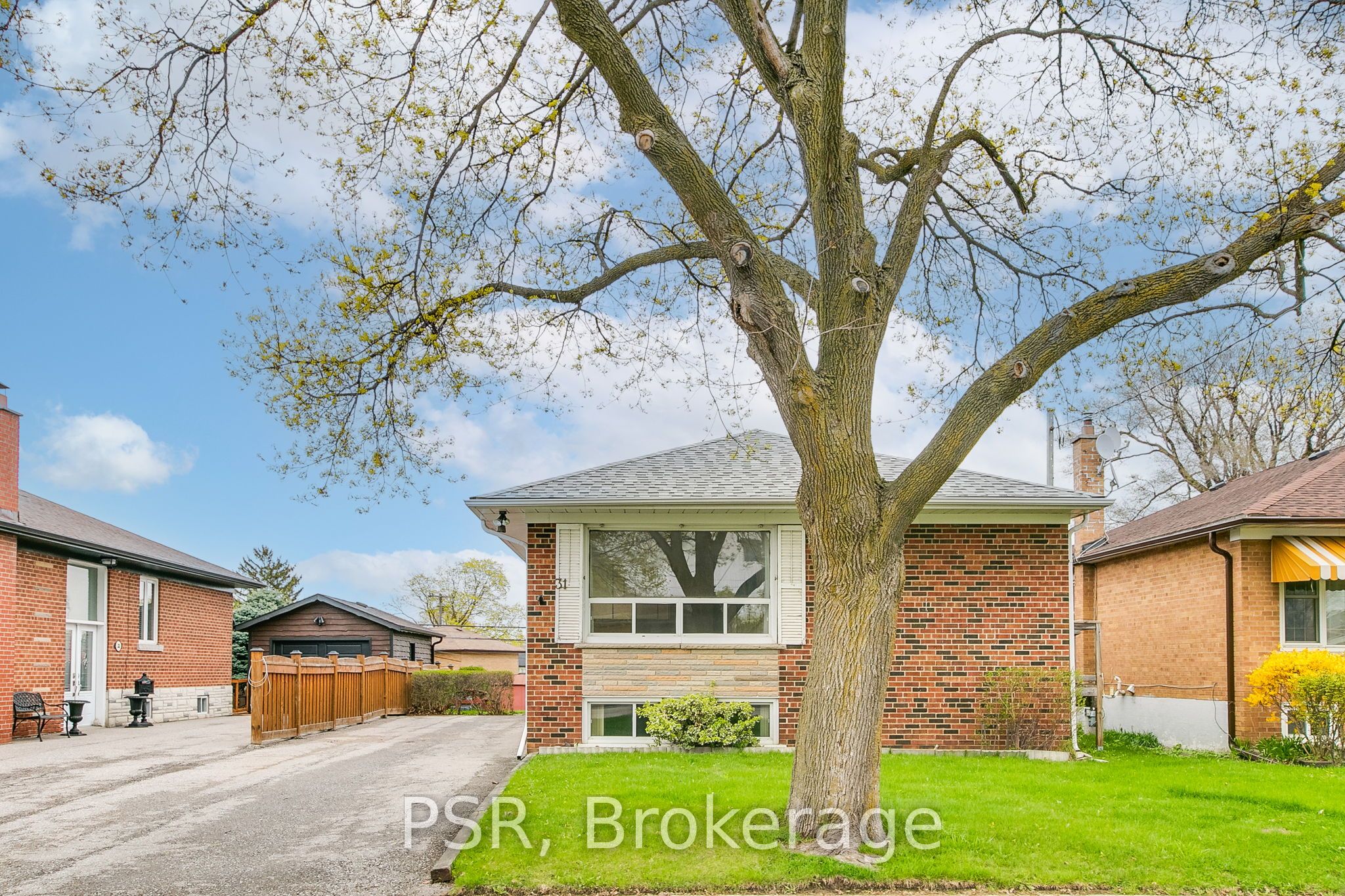 Additional image 2 of 31 Heatherglen Road, Toronto, ON, M9W 4P9