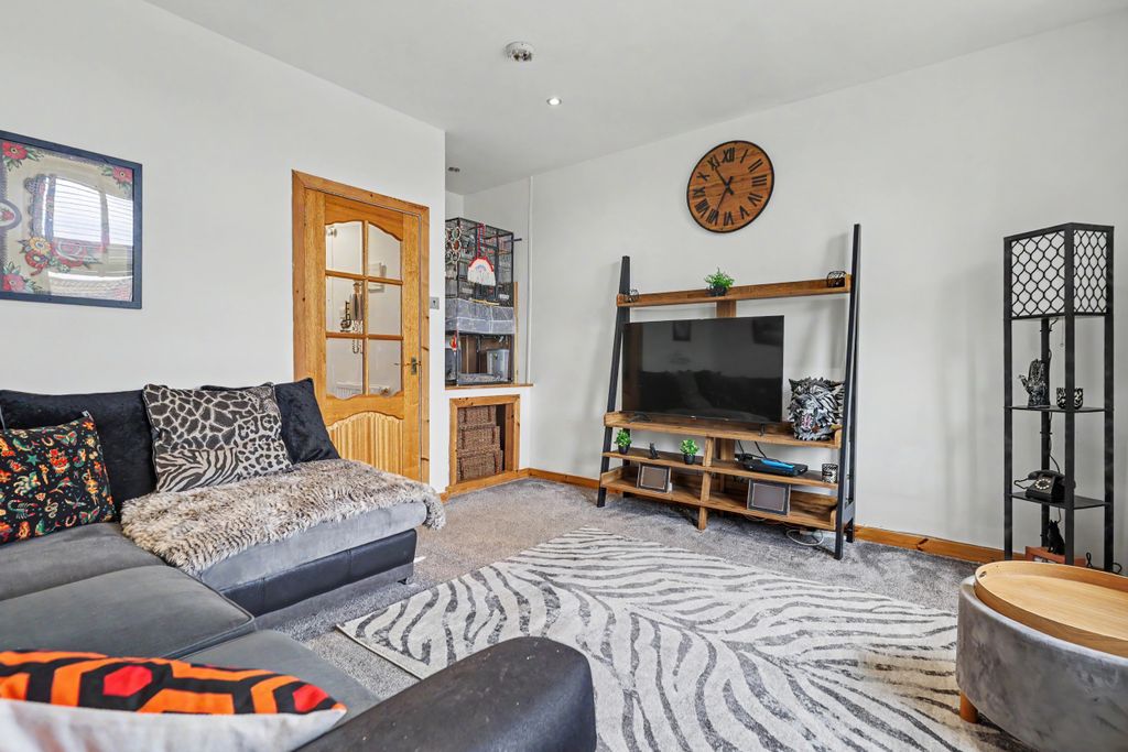 Additional image 4 of 2 bed flat for saleSouth Philpingstone Lane, Bo'ness EH51