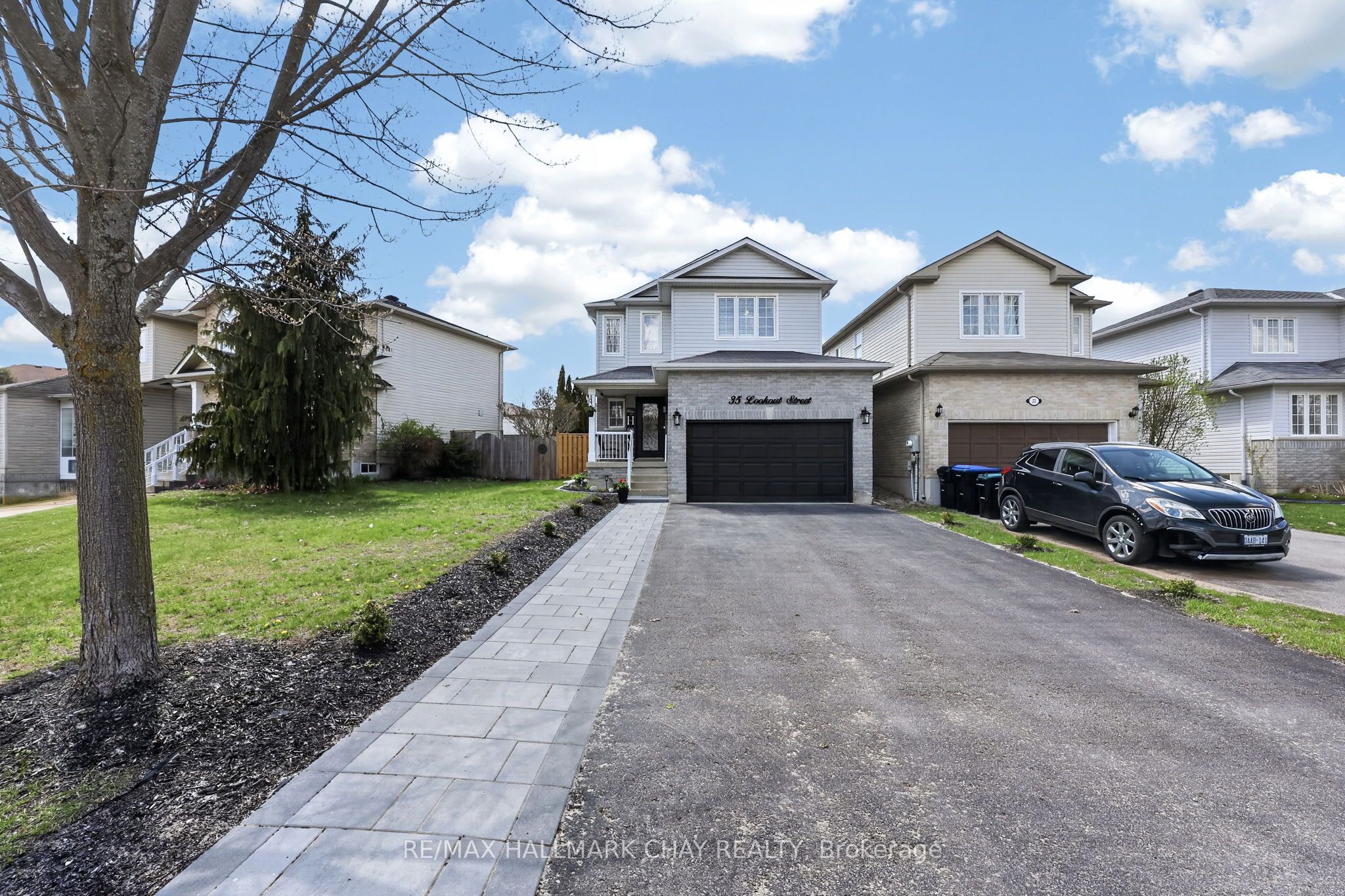 35 Lookout Street, Essa, ON, L0M 1B4
