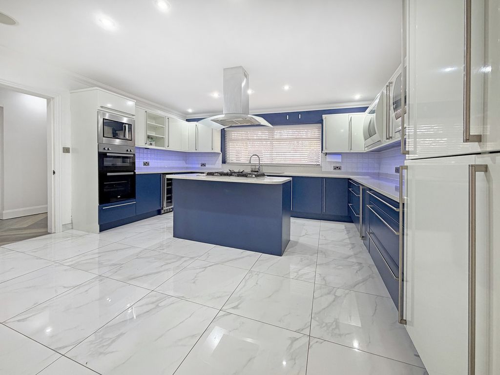 Additional image 2 of 5 bed detached bungalow for salePark Avenue, Hartlepool, 0 TS26