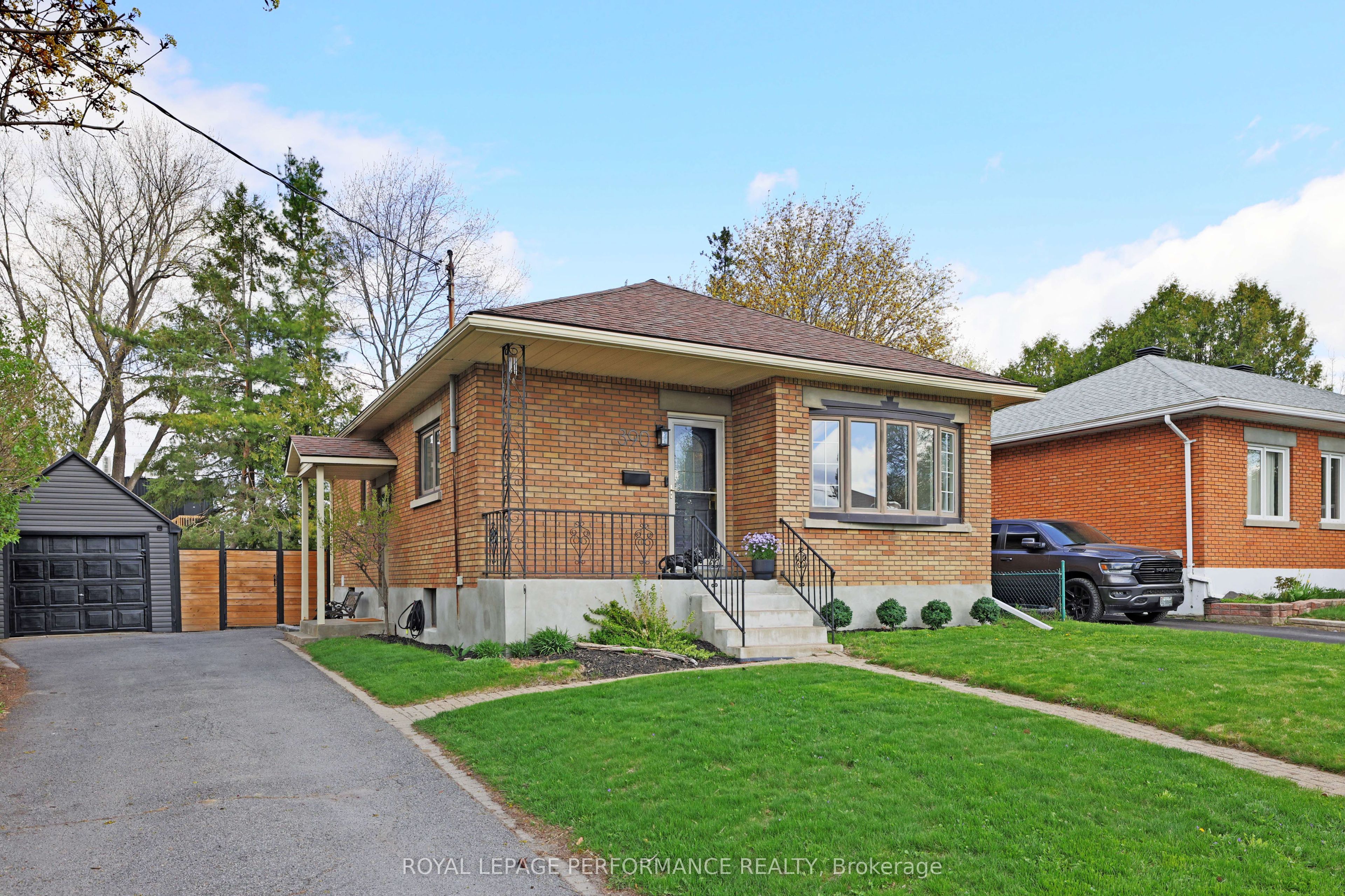 Additional image 2 of 390 Maria Goretti Circle, Ottawa, ON, K1L 6S4