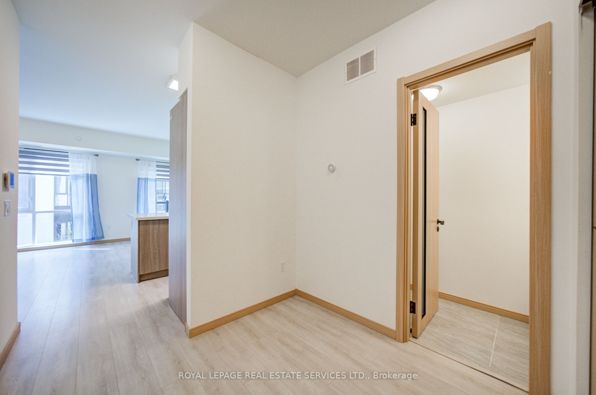 Additional image 4 of A312-3453 Victoria Park Avenue, Toronto, ON, M1W 0A9